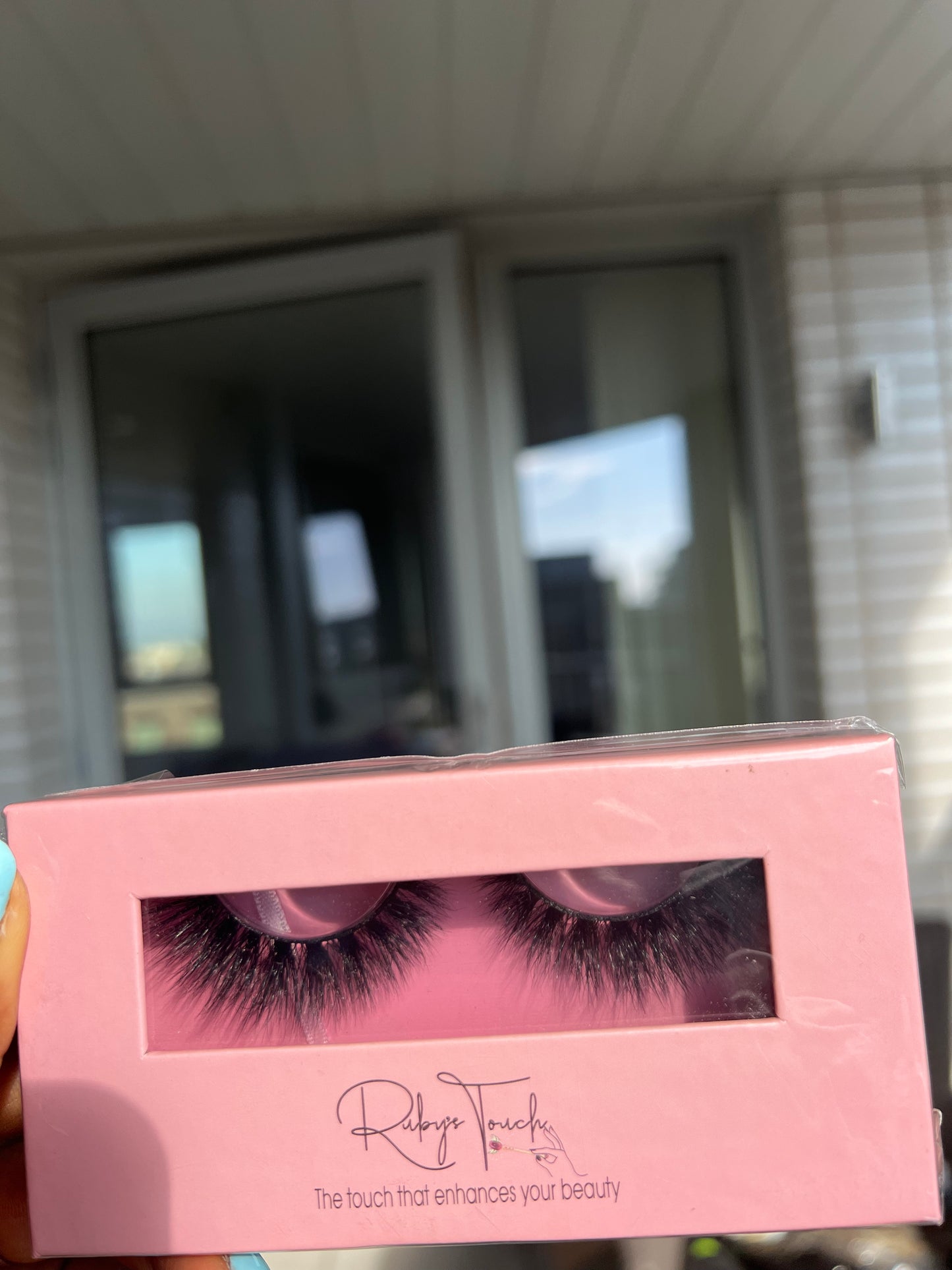 Ruby’s strip lashes